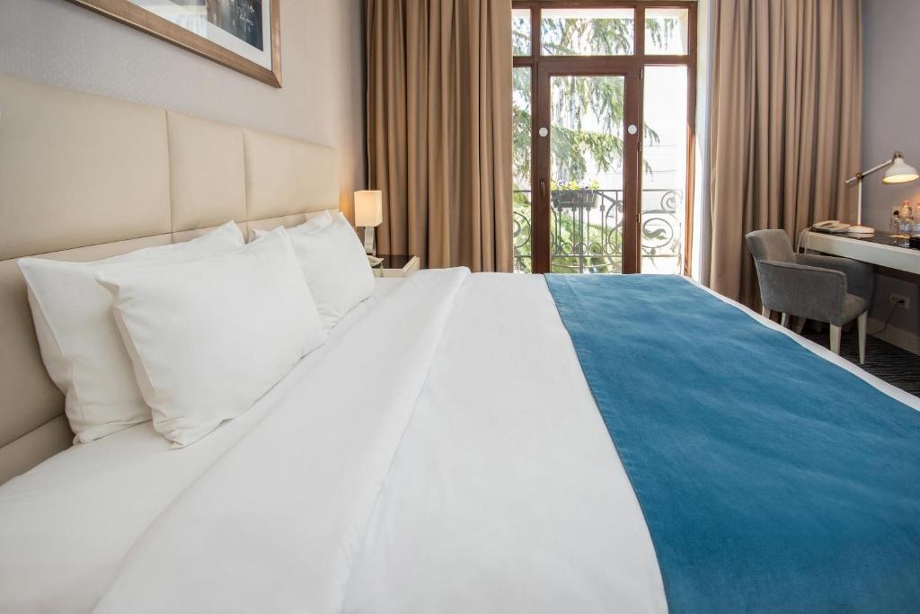 هتل سیتی اونیو